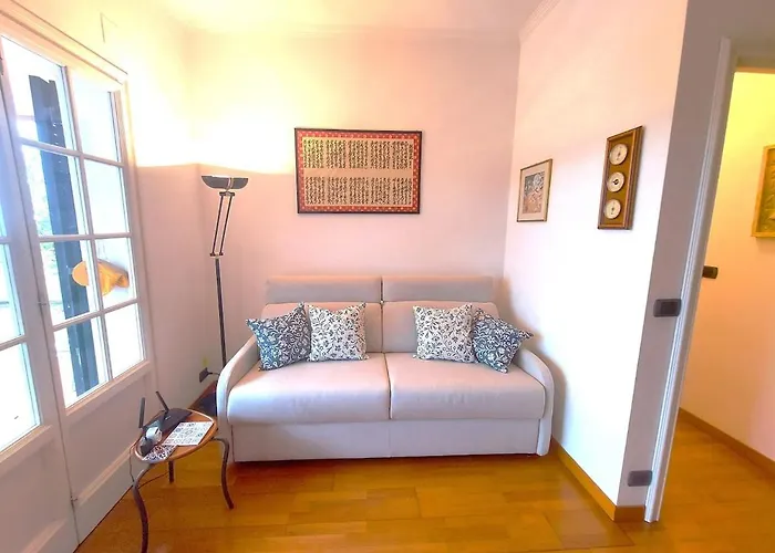 With A Stunning Sea View Pool Tennis Apartment *