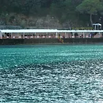 With A Stunning Sea View Pool Tennis Διαμέρισμα Ραπάλο