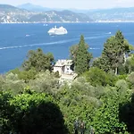 With A Stunning Sea View Pool Tennis Διαμέρισμα