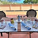 With A Stunning Sea View Pool Tennis Διαμέρισμα *