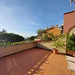 Διαμέρισμα With A Stunning Sea View Pool Tennis Ραπάλο