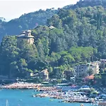 Διαμέρισμα With A Stunning Sea View Pool Tennis