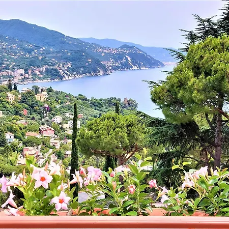With A Stunning Sea View Pool Tennis Διαμέρισμα *