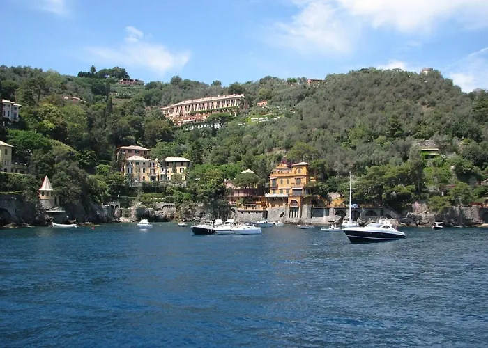 With A Stunning Sea View Pool Tennis Appartement Rapallo